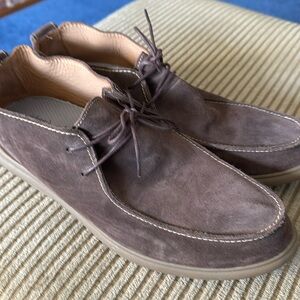 Men’s Johnnie O size 11 brown suede casual shoes